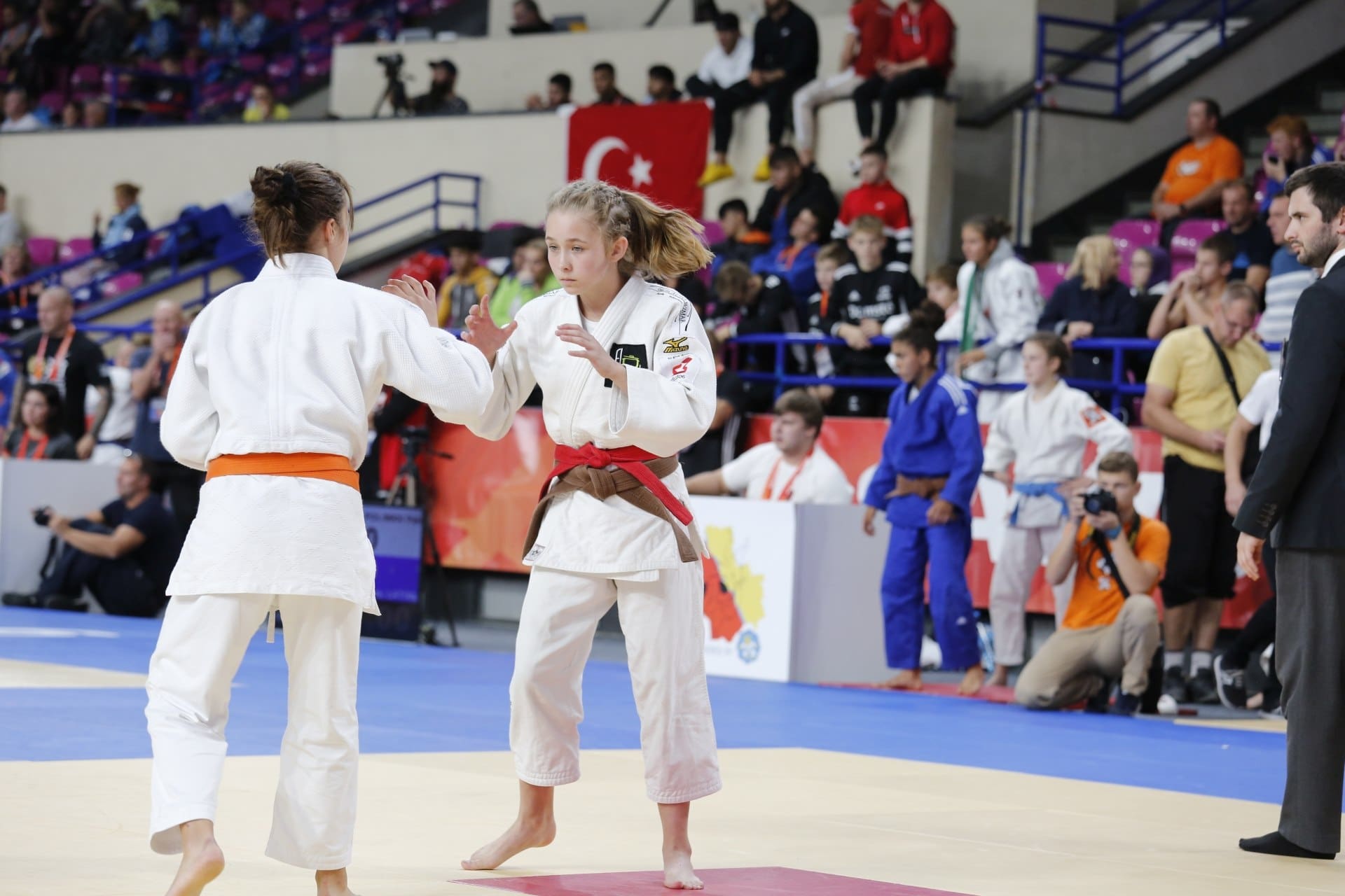 71141956_2756809607665067_2311133232101326848_o